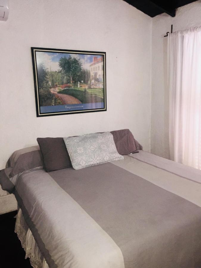 בית הארחה La Union 	Casa De Huespedes El Trebol De Ezeiza מראה חיצוני תמונה