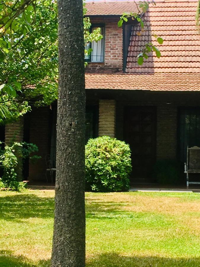 בית הארחה La Union 	Casa De Huespedes El Trebol De Ezeiza מראה חיצוני תמונה